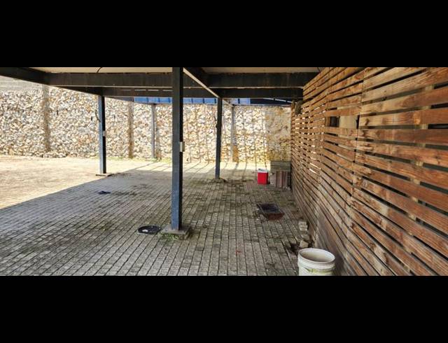 BUSINESS FOR SALE IN TONGAAT CENTRAL
